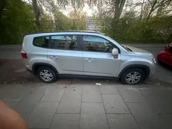 Silber Gebraucht 2011 Chevrolet Orlando Van | 5.200 €