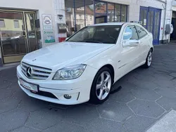 Calcitweiß Gebraucht 2010 Mercedes CLC160 Kleinwagen | 9.990 €