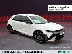 Atlas white / sol Gebraucht 2025 Hyundai Ioniq 5 SUV | 64.490 € (Etwas zu teuer)