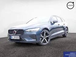 Denim blue (metallic) Gebraucht 2024 Volvo V60 Plus Kombi | 49.900 € (Teuer)
