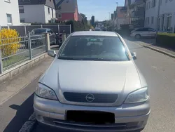 Silber Gebraucht 1999 Opel Astra Limousine | 600 € (Guter Preis)