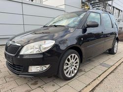 Schwarz Gebraucht 2011 Skoda Roomster Comfort Van / Kleinbus | 3.700 € (Fairer Preis)