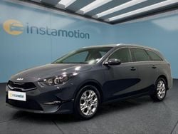 Grau Gebraucht 2024 Kia Ceed Kombi | 22.849 € (Guter Preis)