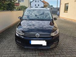 Schwarz Gebraucht 2017 VW Touran Sound Van / Kleinbus | 12.500 € (Guter Preis)
