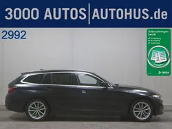 Schwarz Gebraucht 2023 BMW 318 Shadowline Kombi | 24.480 € (Superpreis)