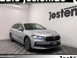 Grau (aluminiumsilber metallic (grau)) Gebraucht 2024 Skoda Superb Selection Kombi | 47.690 €