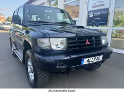 Blau Gebraucht 2003 Mitsubishi Pajero SUV | 7.999 € (Etwas zu teuer)