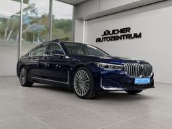 Blau Gebraucht 2020 BMW 750 Sport Line Limousine | 43.490 €