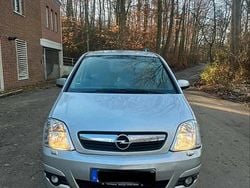 Silber Gebraucht 2006 Opel Meriva Van / Kleinbus | 900 € (Superpreis)
