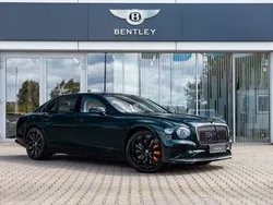 Grün Neu 2025 Bentley Flying Spur Limousine | 338.250 € (Fairer Preis)