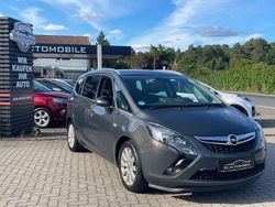 Grau Gebraucht 2016 Opel Zafira Tourer Van / Kleinbus | 9.490 € (Fairer Preis)