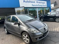 Grau Gebraucht 2009 Mercedes A180 Avantgarde Limousine | 11.000 €