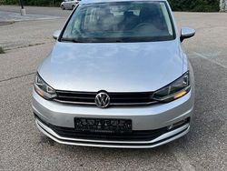 Silber Gebraucht 2016 VW Touran Comfortline Van / Kleinbus | 12.500 € (Guter Preis)