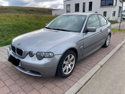 Grau Gebraucht 2005 BMW 318 Compact Comfort Edition Kleinwagen | 2.500 € (Superpreis)