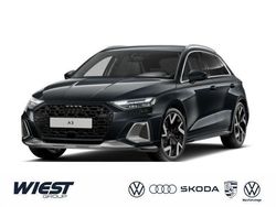 Grau Neu 2025 Audi A3 Sport Limousine | 51.610 €