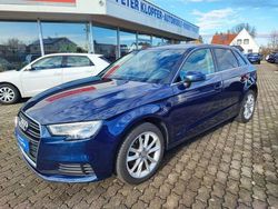 Blau Gebraucht 2017 Audi A3 Comfort Limousine | 15.680 € (Guter Preis)