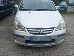 Grau Gebraucht 2007 Suzuki Liana Kombi | 1.200 €