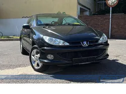 Schwarz Gebraucht 2004 Peugeot 206 CC Filou Cabrio | 1.990 € (Fairer Preis)