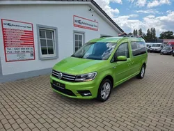 Grün Gebraucht 2017 VW Caddy Maxi Van / Kleinbus | 20.900 € (Fairer Preis)
