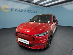 Rot Gebraucht 2024 Ford Mustang Mach-E SUV | 44.949 € (Guter Preis)