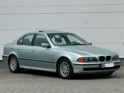 Grün Gebraucht 2000 BMW 520 Limousine | 1.500 €