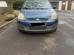 Blau Gebraucht 2006 Ford Fiesta Kleinwagen | 1.000 € (Guter Preis)
