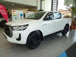 Schneeweiß Neu 2025 Toyota HiLux Abholung | 43.980 € (Superpreis)