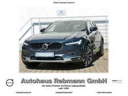 Blau Gebraucht 2022 Volvo V90 CC Ultimate Kombi | 45.900 € (Etwas zu teuer)