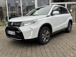 Weiß (white) Neu 2025 Suzuki Vitara Comfort SUV | 25.000 € (Superpreis)