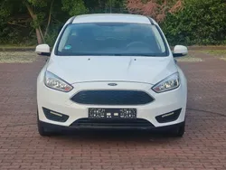 Weiß Gebraucht 2015 Ford Focus Kombi | 6.999 € (Guter Preis)