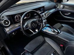 Schwarz Gebraucht 2016 Mercedes E220 Limousine | 26.000 €