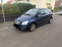 Blau Gebraucht 2008 Mercedes B200 Van / Kleinbus | 4.450 € (Fairer Preis)