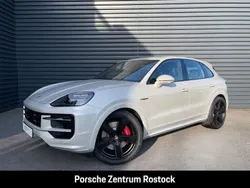 Cashmerebeigemetallic Gebraucht 2025 Porsche Cayenne S E-Hybrid SUV | 147.750 € (Etwas zu teuer)