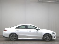 Weiss Gebraucht 2021 Mercedes CLA220 AMG line Limousine | 26.980 € (Fairer Preis)