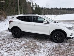 Weiß Gebraucht 2020 Nissan Qashqai N-Connecta SUV | 16.500 € (Fairer Preis)