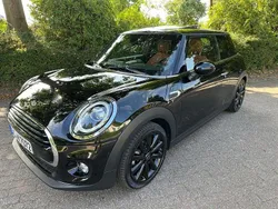 Schwarz Gebraucht 2018 Mini Cooper Kleinwagen | 17.499 € (Fairer Preis)