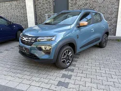 Blau Gebraucht 2023 Dacia Spring Extreme Kleinwagen | 11.900 € (Guter Preis)