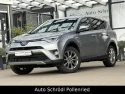 Silber Gebraucht 2017 Toyota RAV4 Hybrid Executive SUV | 22.780 € (Fairer Preis)
