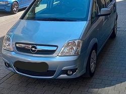 Blau Gebraucht 2007 Opel Meriva Van / Kleinbus | 2.980 €