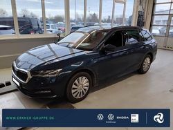 Lavablau metallic Gebraucht 2022 Skoda Octavia Clever Kombi | 22.899 € (Fairer Preis)