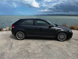 Grau Gebraucht 2003 Audi A3 | 4.500 €