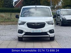 Weiß Gebraucht 2022 Opel Combo Life Elegance Van / Kleinbus | 15.700 € (Guter Preis)