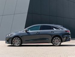 Schwarz Gebraucht 2024 Kia ProCeed GT 2 Kleinwagen | 31.000 € (Fairer Preis)