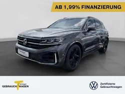 Grau Gebraucht 2023 VW Touareg R-line SUV | 64.870 € (Fairer Preis)