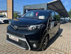 Graphitschwarz Gebraucht 2021 Toyota Proace Verso Team Kombi | 30.900 € (Fairer Preis)