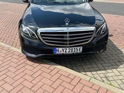 Schwarz Gebraucht 2019 Mercedes E300 Limousine | 19.980 € (Guter Preis)