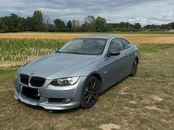 Grau Gebraucht 2007 BMW 330 Coupé | 8.500 € (Superpreis)