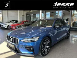 Bursting blue metallic / metal Gebraucht 2019 Volvo V60 R-Design Kombi | 26.990 € (Fairer Preis)