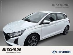 Atlas white / sol Gebraucht 2024 Hyundai i20 Trend Kleinwagen | 18.250 € (Fairer Preis)