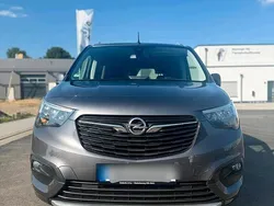 Braun Gebraucht 2019 Opel Combo Life Van / Kleinbus | 19.999 € (Teuer)